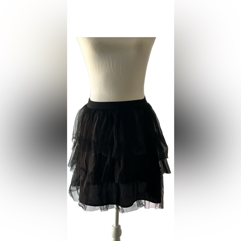 Chic Black Layered Midi Skirt